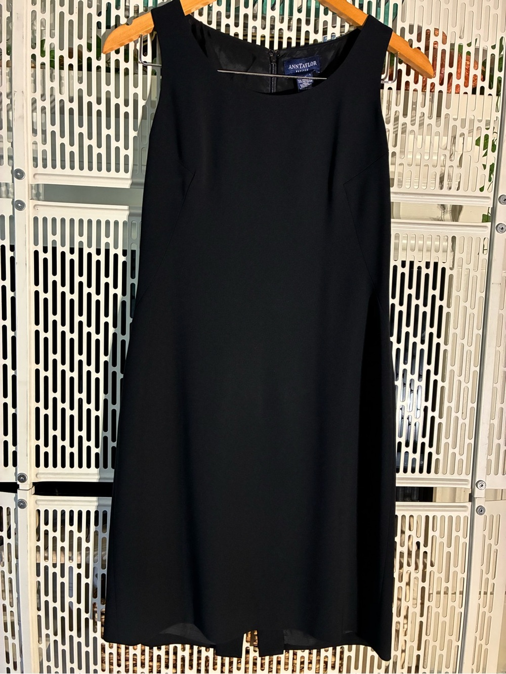 Ann Taylor Black Sleeveless Shift Mini Dress